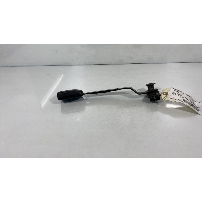 Attache ceinture avant droit VOLKSWAGEN GOLF 3 Photo n°3