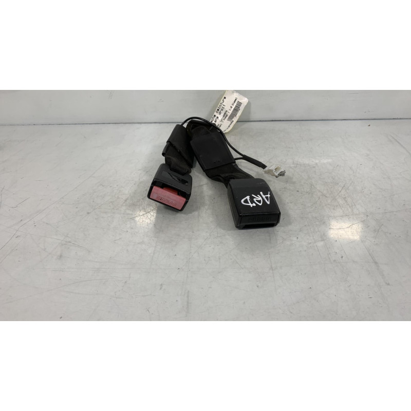 Attache ceinture arriere droit NISSAN QASHQAI 1 Photo n°2