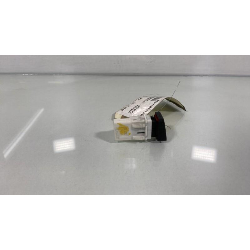 Bouton de warning NISSAN QASHQAI 1 Photo n°3
