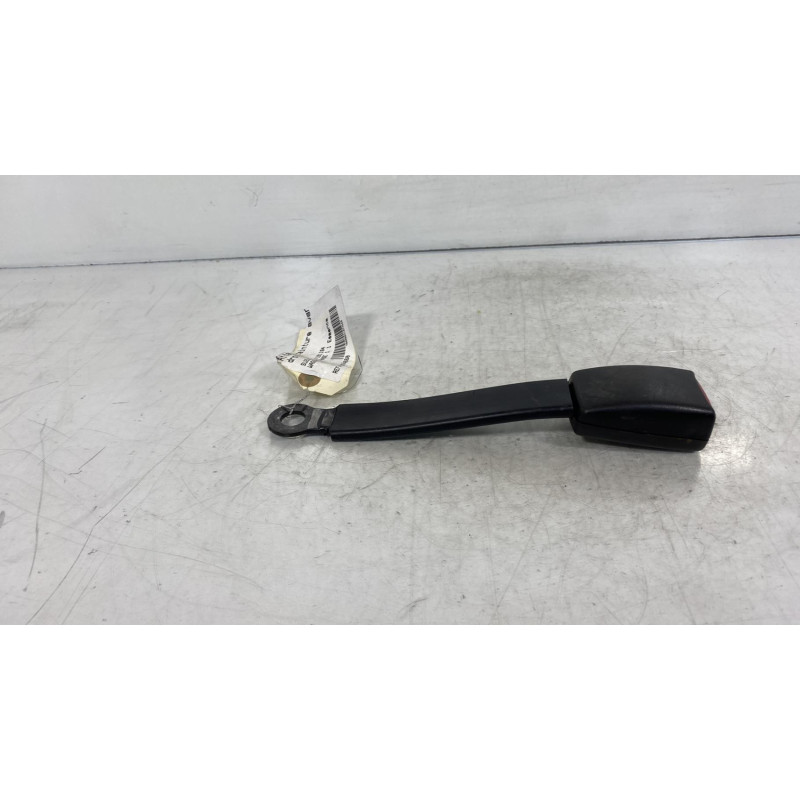 Attache ceinture avant droit SUZUKI WAGON-R Photo n°3