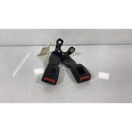 Attache ceinture arriere droit FORD FUSION Photo n°1