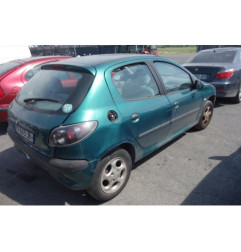 Attache ceinture arriere droit PEUGEOT 206