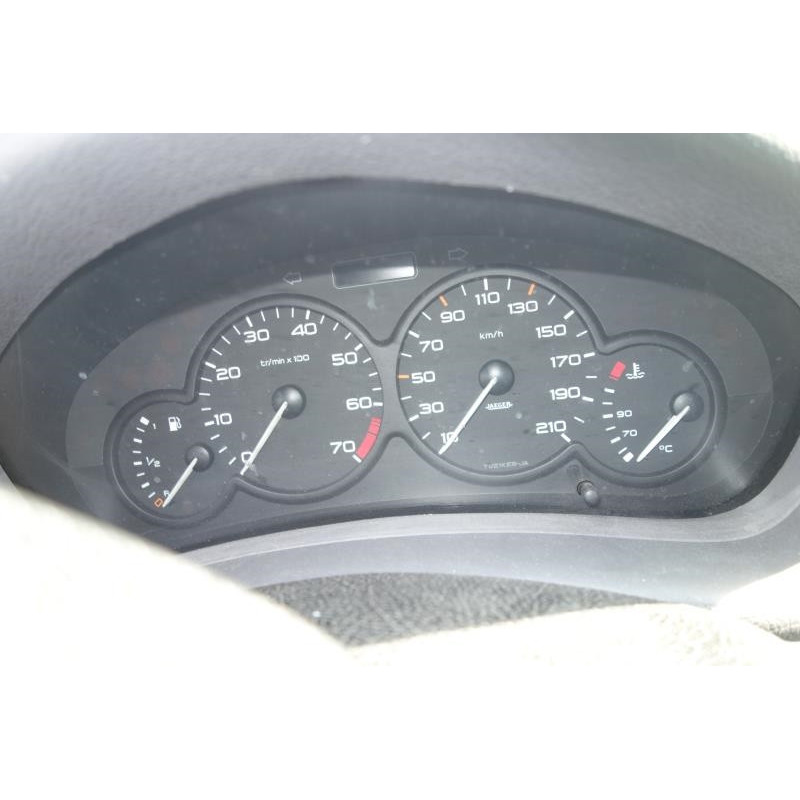 Attache ceinture arriere droit PEUGEOT 206 Photo n°10
