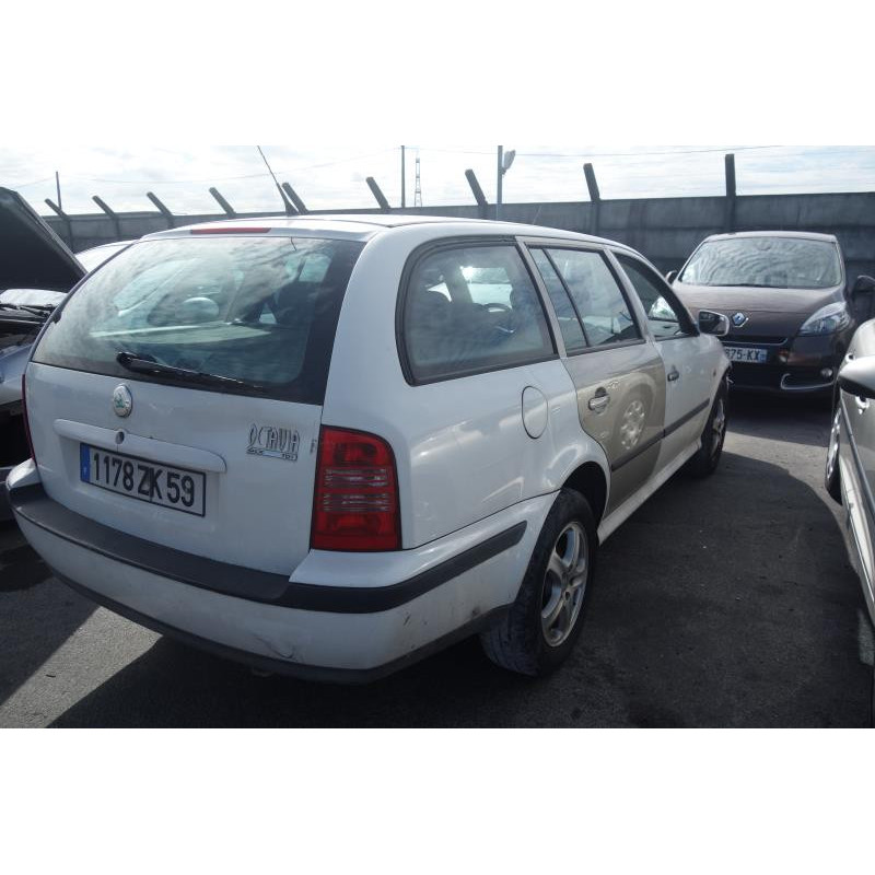 Retroviseur droit SKODA OCTAVIA 1 Photo n°6