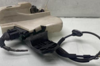 Serrure avant droit VOLKSWAGEN PASSAT 4