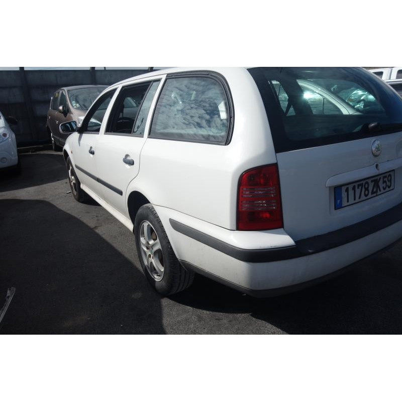 Pompe à carburant SKODA OCTAVIA 1 Photo n°7