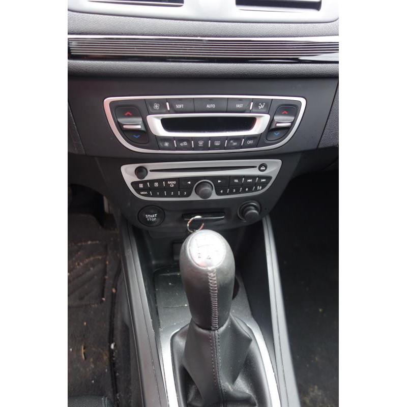 Fermeture de capot RENAULT MEGANE 3 Photo n°10