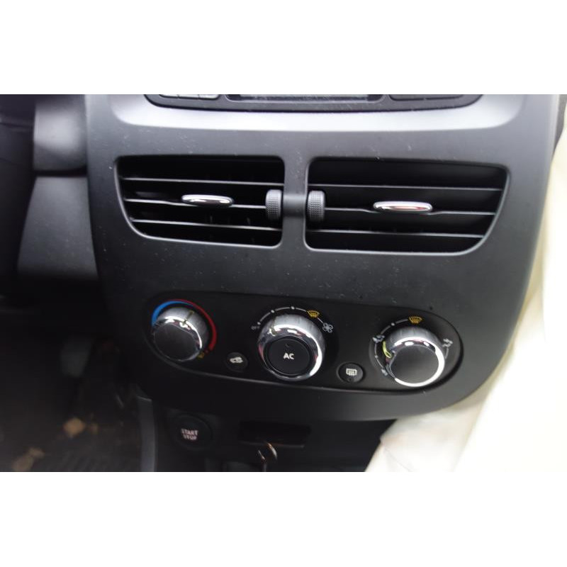 Poignee porte avant droit RENAULT CLIO 4 Photo n°11