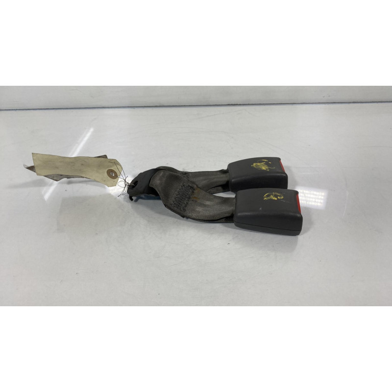 Attache ceinture arriere droit KIA SHUMA 2 Photo n°3