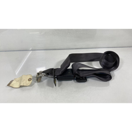 Attache ceinture arriere droit AUDI A4 1 Photo n°1