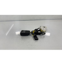 Attache ceinture avant droit FIAT BRAVO 2 Photo n°1