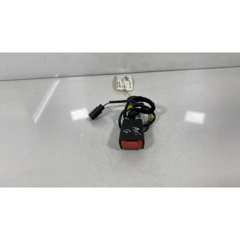 Attache ceinture avant gauche FIAT BRAVO 2 Photo n°2