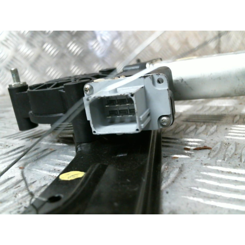 Leve vitre electrique avant droit FIAT BRAVO 2 Photo n°2