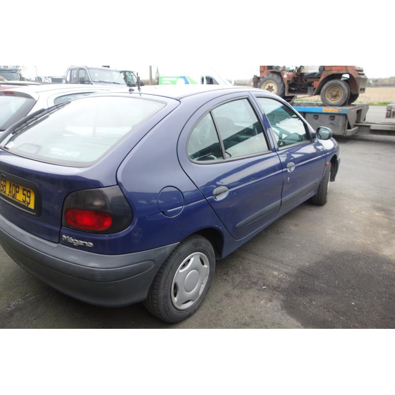 Boitier de prechauffage RENAULT MEGANE 1 Photo n°5