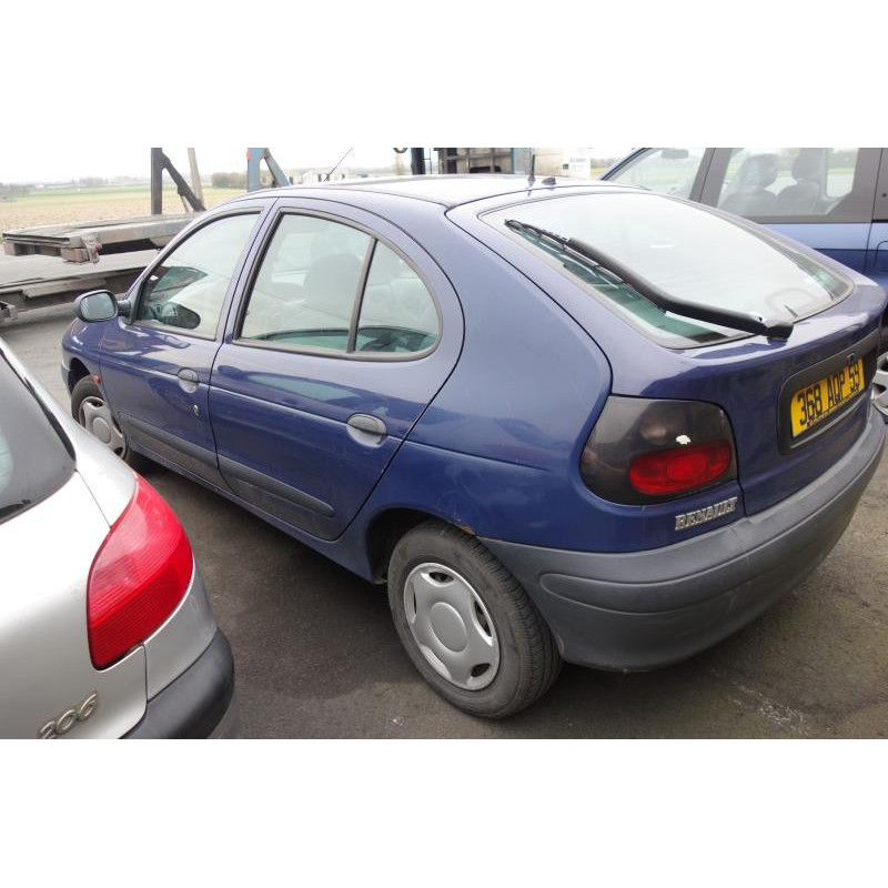 Boitier de prechauffage RENAULT MEGANE 1 Photo n°6