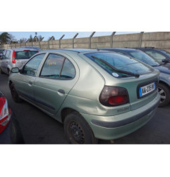 Retroviseur gauche RENAULT MEGANE 1