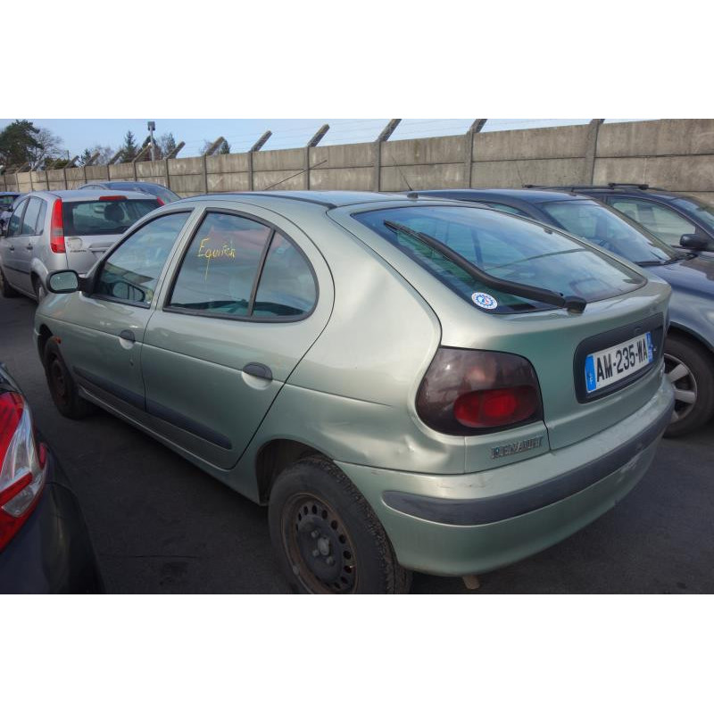 Boitier de prechauffage RENAULT MEGANE 1 Photo n°7