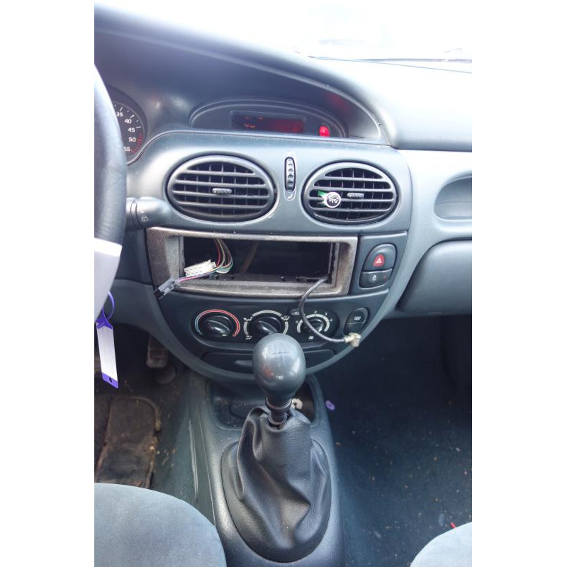 Boitier de prechauffage RENAULT MEGANE 1 Photo n°10
