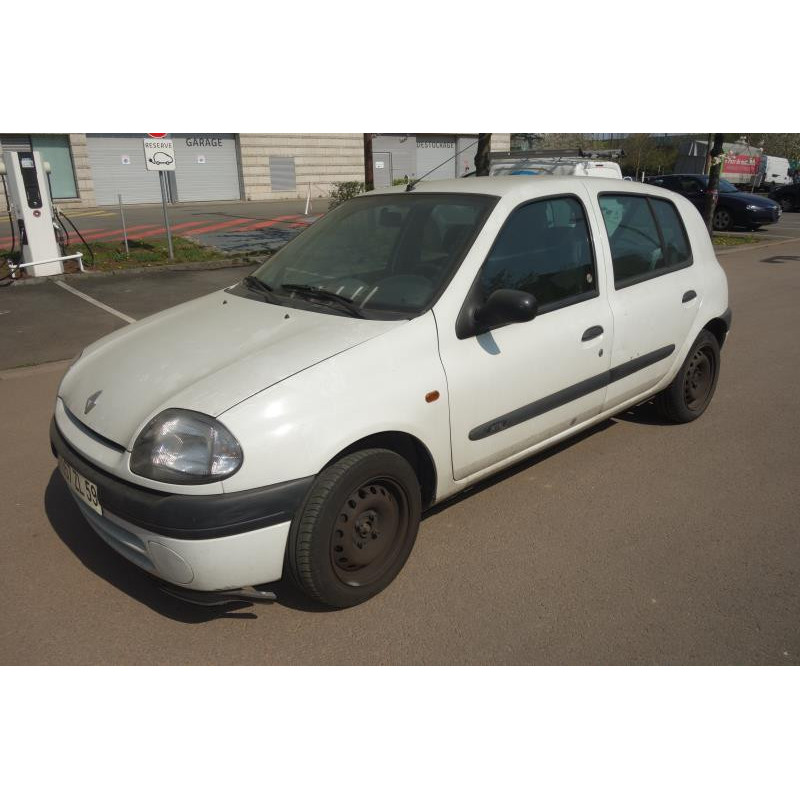 Volant RENAULT CLIO 2 Photo n°4