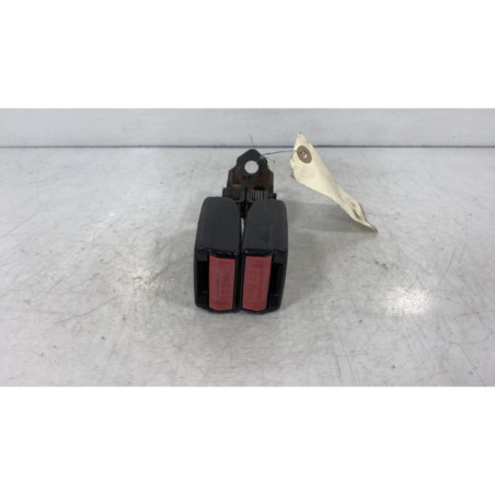 Attache ceinture arriere gauche PEUGEOT 407 Photo n°1