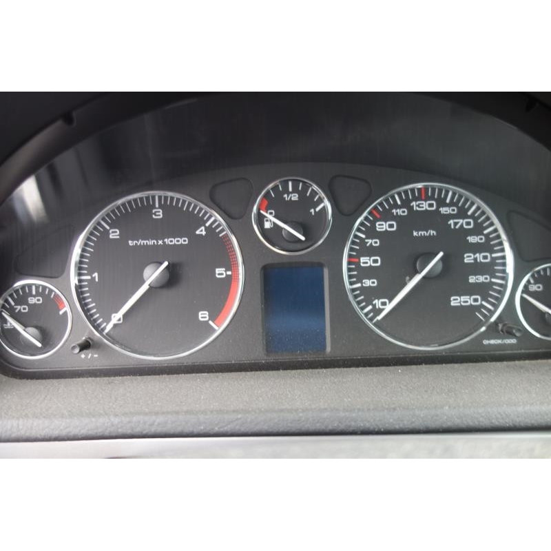 Pretensionneur de ceinture avant droit PEUGEOT 407 Photo n°5
