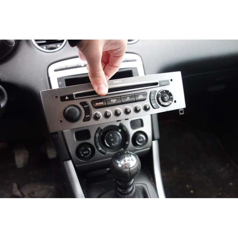 Trappe d'essence PEUGEOT 308 1 SW Photo n°9