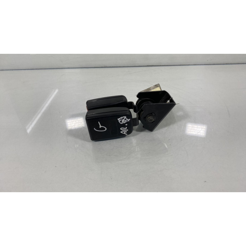 Attache ceinture arriere centrale MINI MINI 1 R50/R53 Photo n°3