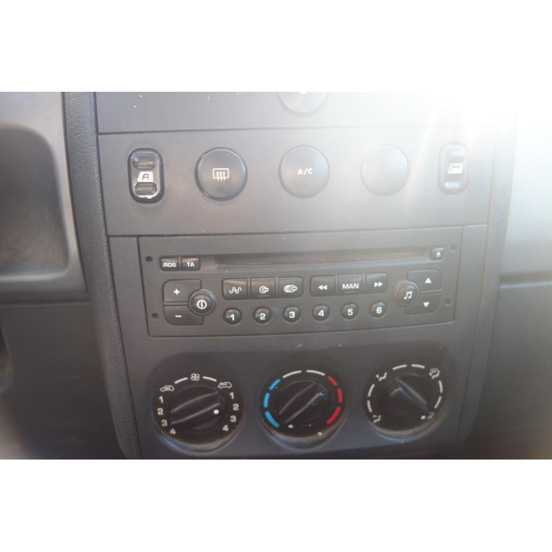 Attache ceinture arriere gauche CITROEN BERLINGO 1 Photo n°10