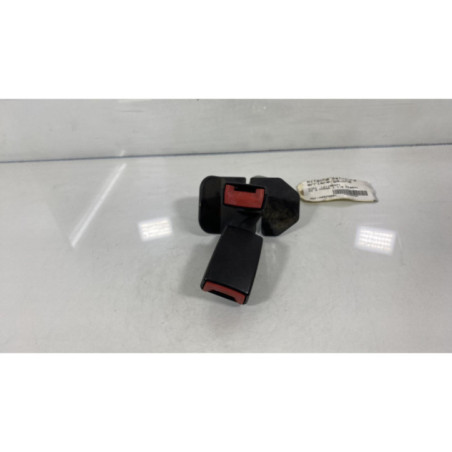 Attache ceinture arriere gauche AUDI A4 2 Photo n°1