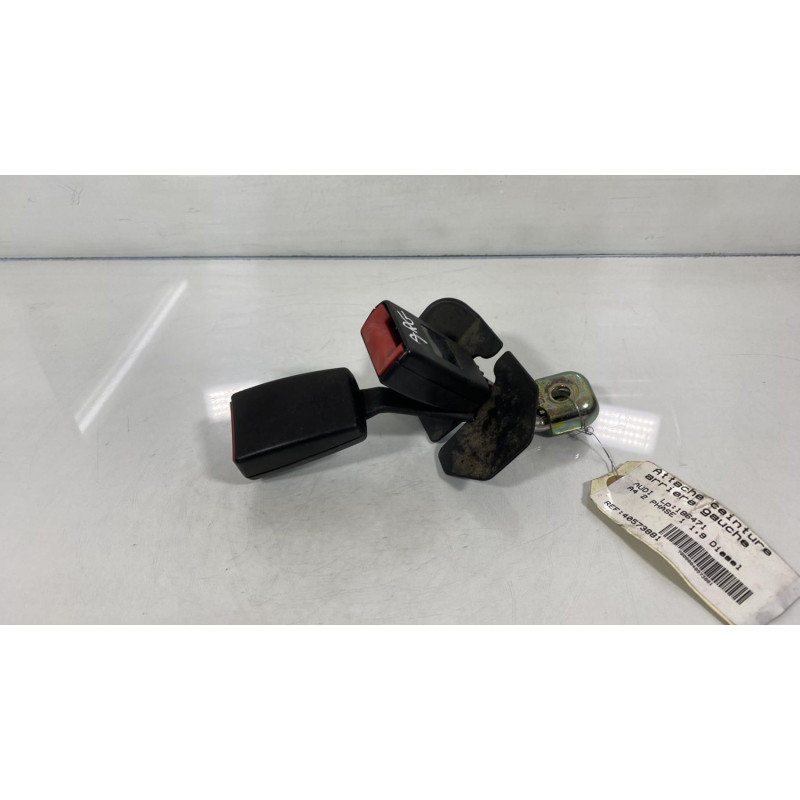 Attache ceinture arriere gauche AUDI A4 2 Photo n°3