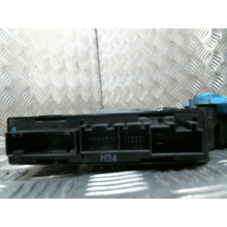 Leve vitre electrique arriere droit AUDI A4 2 Photo n°1
