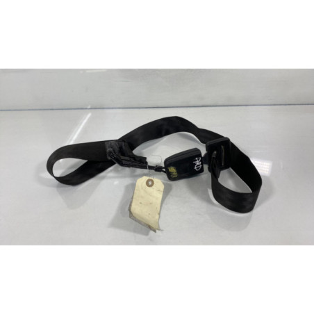 Attache ceinture arriere droit VOLKSWAGEN GOLF 4 Photo n°1