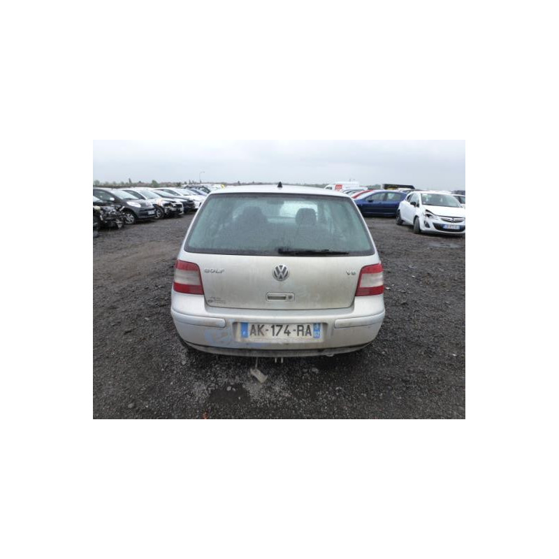 Attache ceinture arriere droit VOLKSWAGEN GOLF 4 Photo n°4