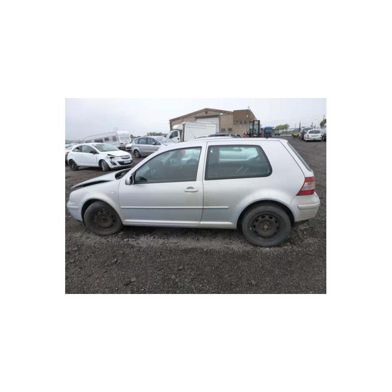 Attache ceinture arriere droit VOLKSWAGEN GOLF 4 Photo n°5