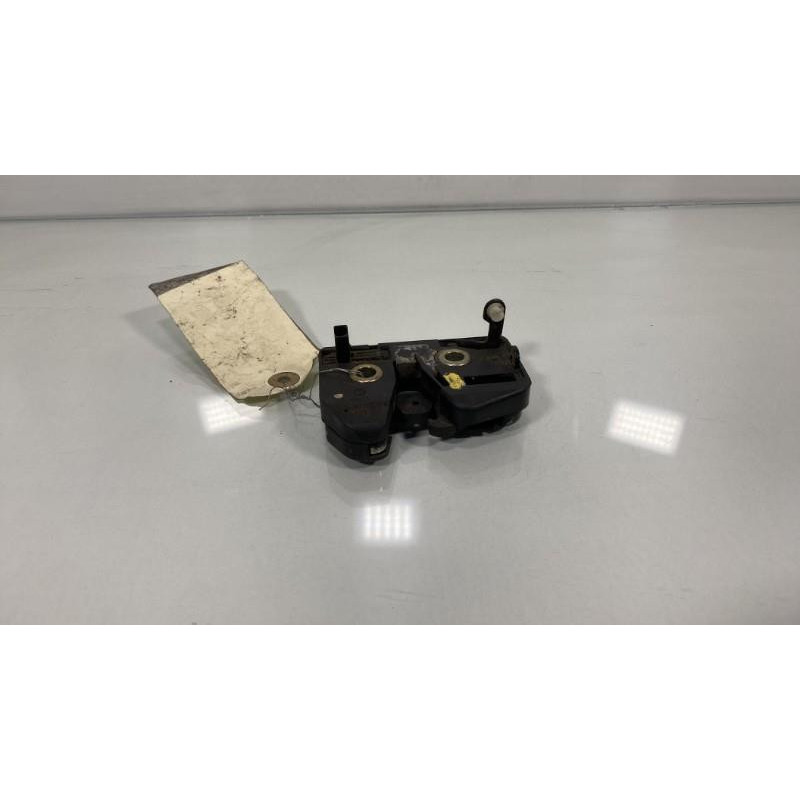 Serrure de coffre VOLKSWAGEN LUPO Photo n°3