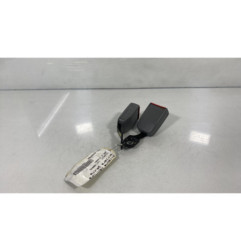 Attache ceinture arriere gauche PEUGEOT 806