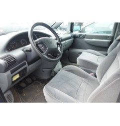 Attache ceinture arriere gauche PEUGEOT 806