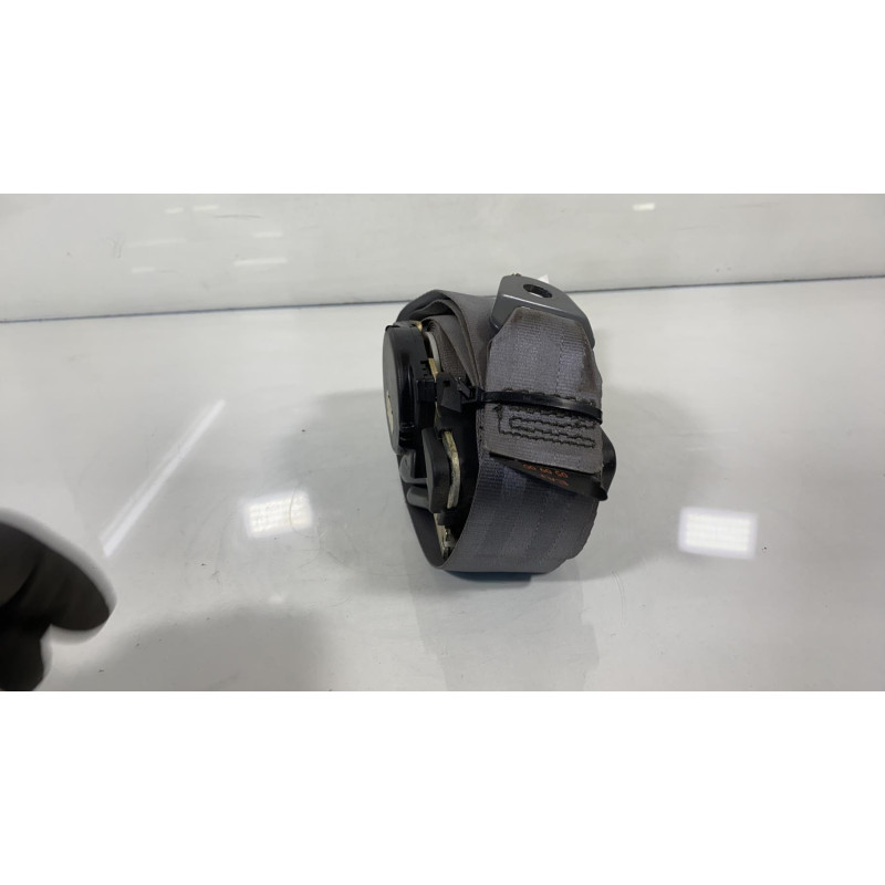 Ceinture arriere droit PEUGEOT 806 Photo n°2