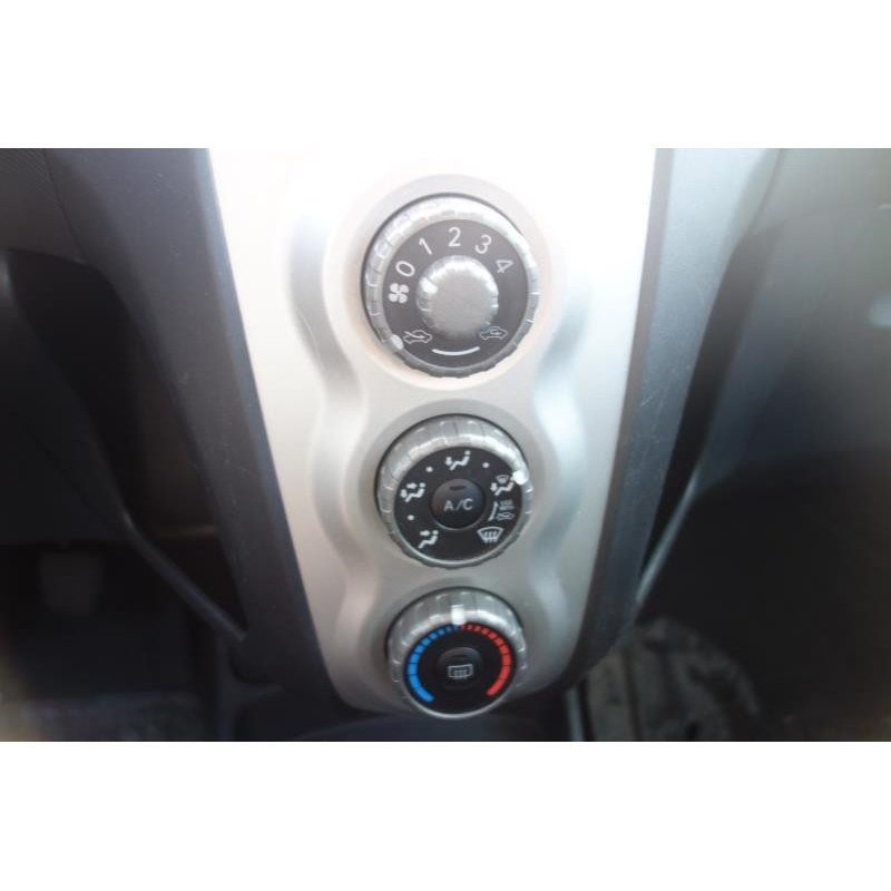 Cremaillere assistee TOYOTA YARIS 2 Photo n°6