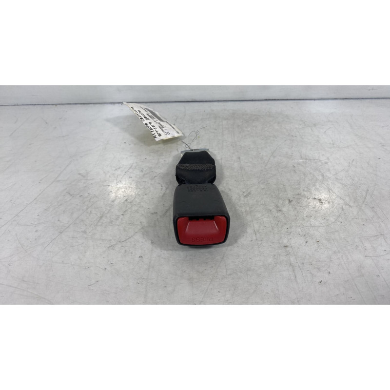 Attache ceinture arriere gauche CITROEN C1 1 Photo n°2