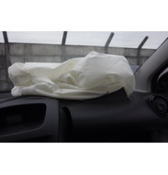 Attache ceinture arriere gauche CITROEN C1 1