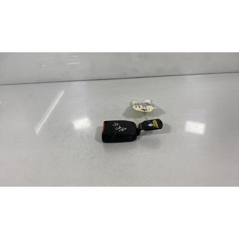 Attache ceinture arriere gauche VOLKSWAGEN SHARAN 1 Photo n°3