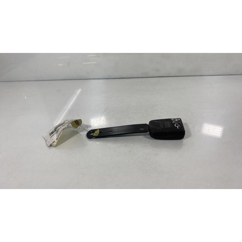 Attache ceinture avant gauche VOLKSWAGEN SHARAN 1 Photo n°2