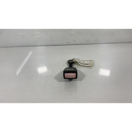 Attache ceinture avant droit CHEVROLET AVEO 1 Photo n°1