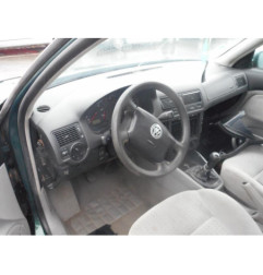 Attache ceinture arriere centrale VOLKSWAGEN GOLF 4