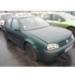 Attache ceinture arriere centrale VOLKSWAGEN GOLF 4