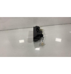 Feu arriere stop central MAZDA 323 6