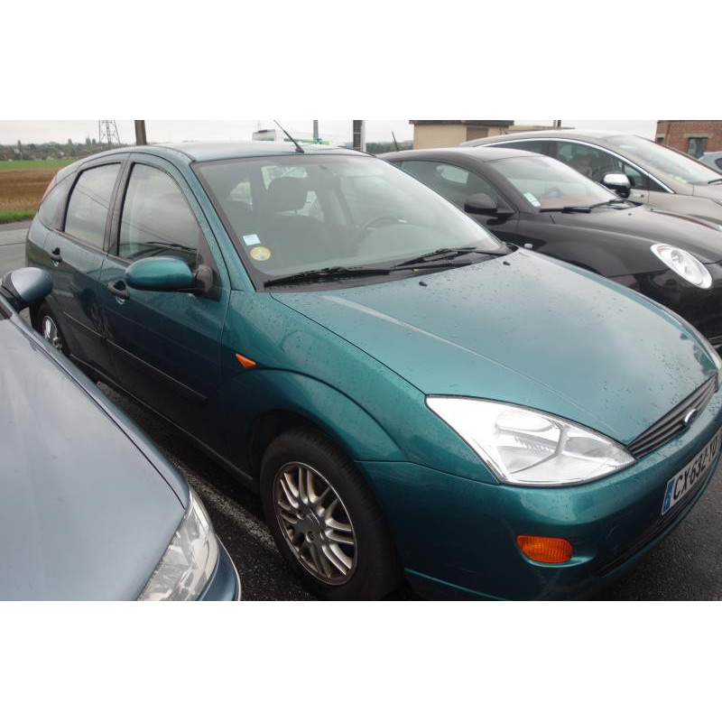 Face avant FORD FOCUS 1 Photo n°3