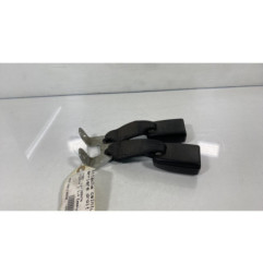 Attache ceinture arriere droit FORD FIESTA 5