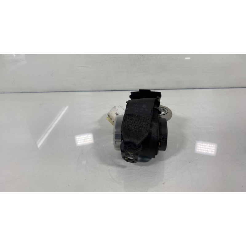 Ceinture arriere droit VOLKSWAGEN GOLF 4 Photo n°1